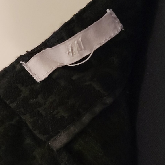 Black flare skirt - Picture 5 of 6